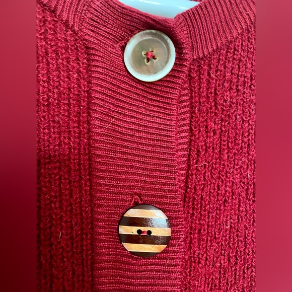 ANTHROPOLOGIE Burgundy sleeveless sweater with decorative buttons up the back. - Picture 3 of 5